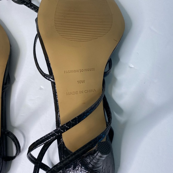 Fit To Figure Victoria Thong Heels size 10W NWOT - Picture 10 of 11